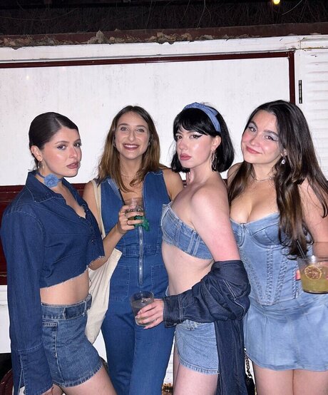 Olivia DeLaurentis star du porno sexy img