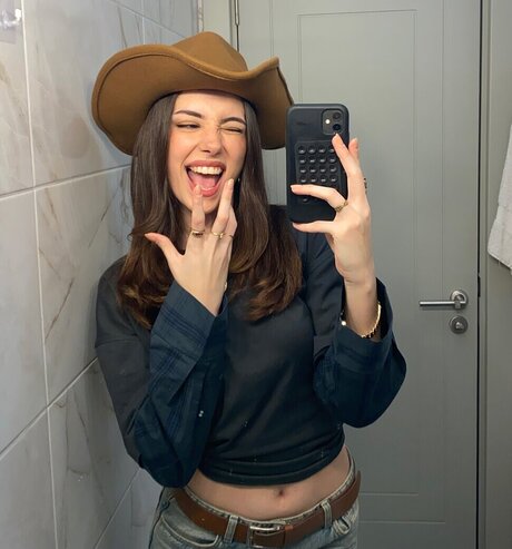 ebrarkrbkn actrice artistique img