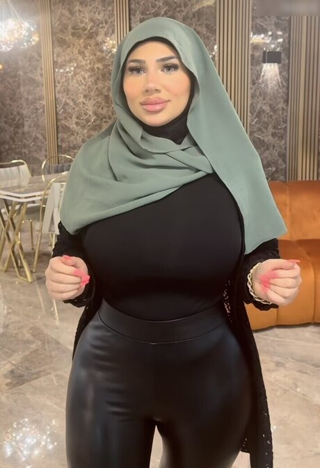 Abir zrk pretty model photo