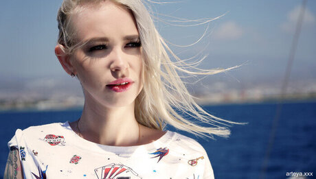 Arteya Dee modèle de sexe photos