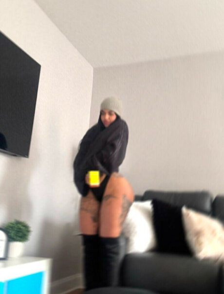 Yinett Baez star du porno adulte photo