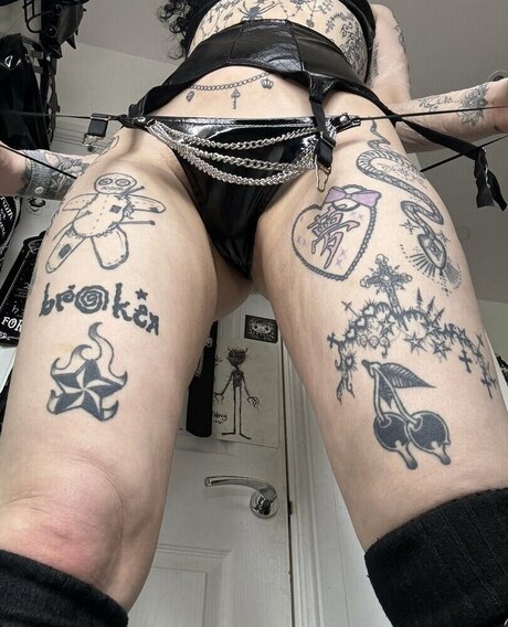 chl0lunaa modèle érotique galerie