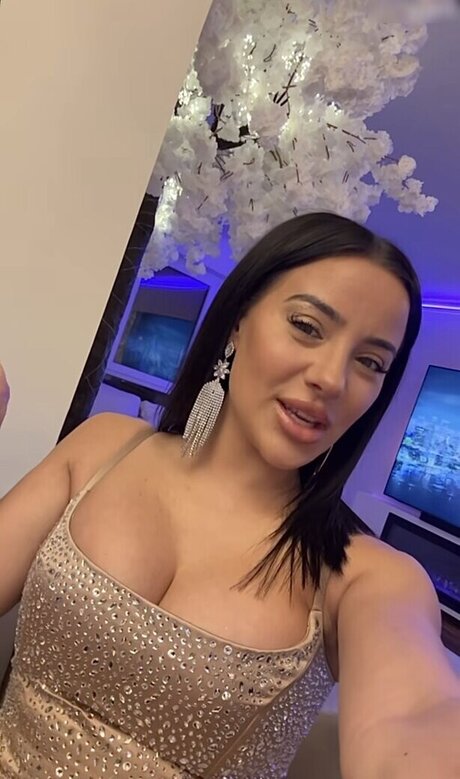 Leyla Lahouar desnudos estrella archivo