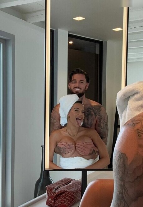 Leyla Lahouar estrella desnuda imagen