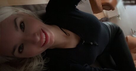 clarafoxxx sex model img