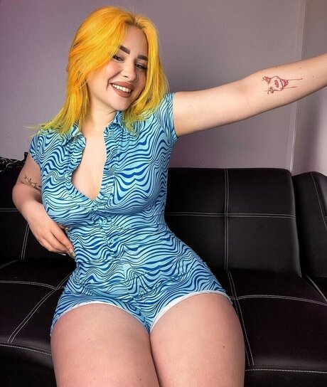 Luisa Fr h star érotique photo