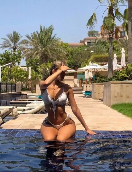 Sophie Schnur sexe star img