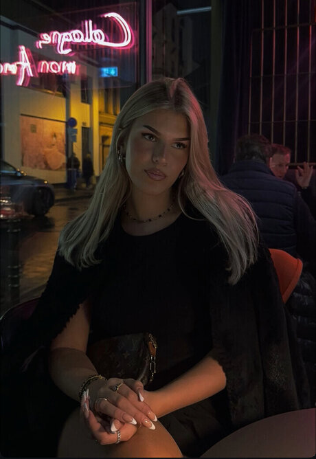 Sophie Schnur étoile exclusive photo