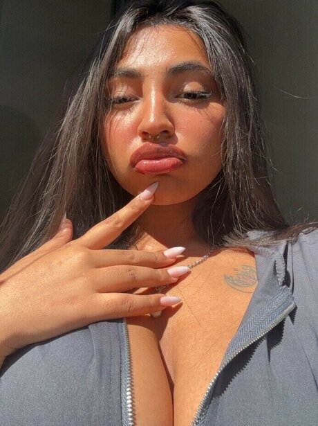 OnlyFans musclé assez érotique galeries