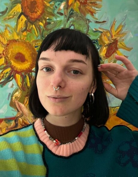 Natali Doll bonita actriz imagen