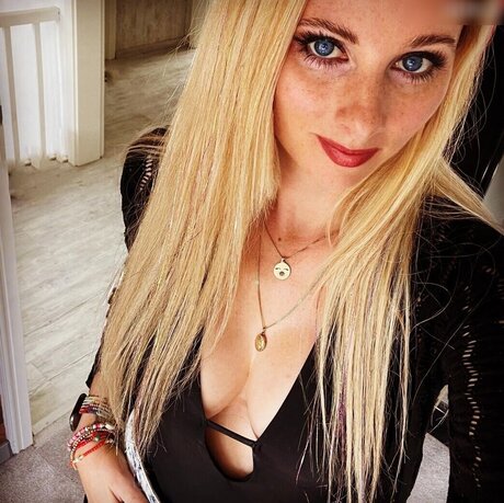 Jacqueline Sparrow pornstar erotic img