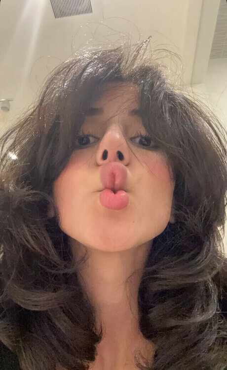 Melody Oz estrella porno desnuda galería