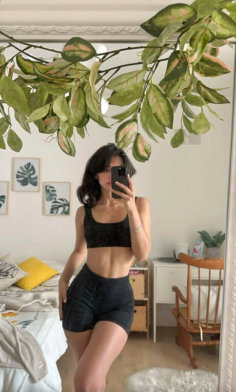 Melody Oz belle étoile img