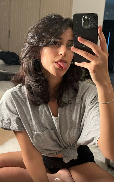 Melody Oz desnudos de estrellas porno imagen