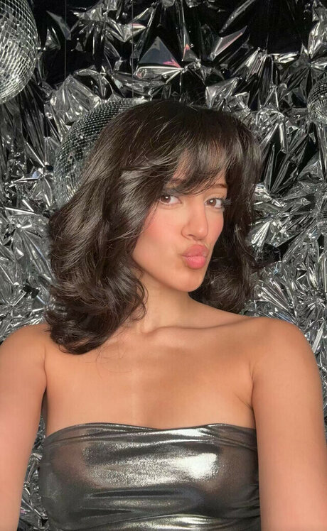 Melody Oz actrice adulte collection