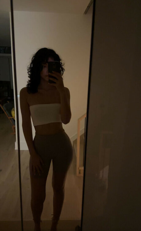 Melody Oz actrice érotique photos