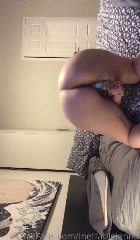 Ineffable Jenna modelo erótico foto