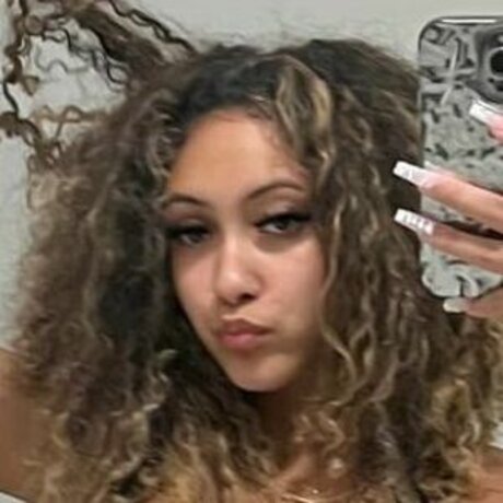 Ms differentt2 0 nudes model image