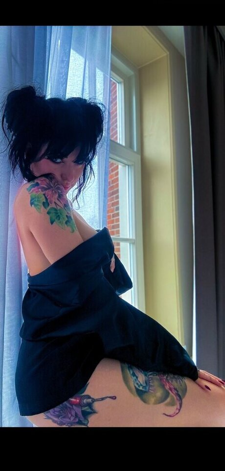 Lizzi Blake estrella porno del sexo imagen