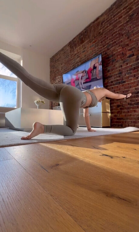 Lea Breuer modèle parfait des photos