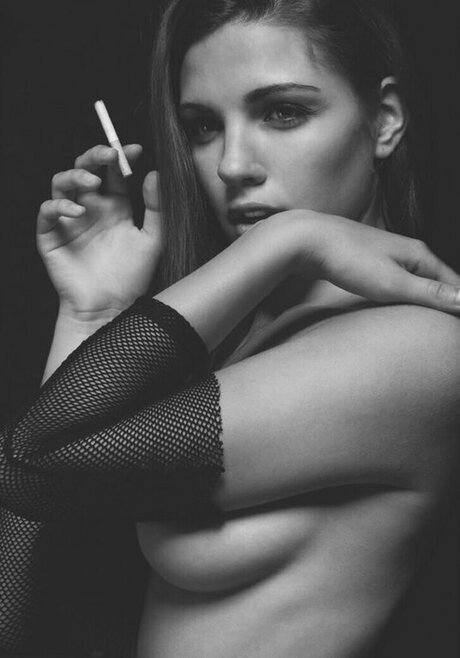 Jessica Ashley modèle joli archive