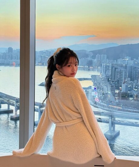 Jang Won young Miniature