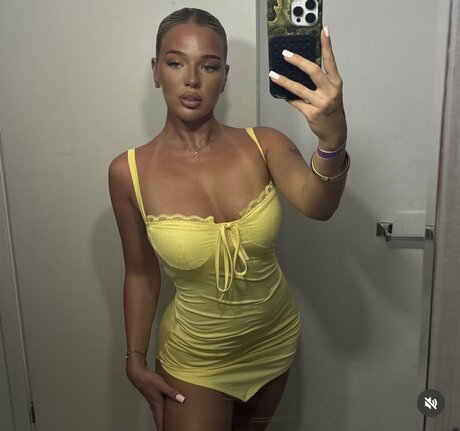 Elaine Victoria modèle xxx galeries