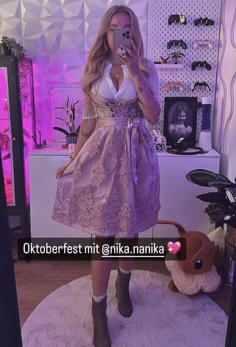 MinusElf star du porno adulte collection