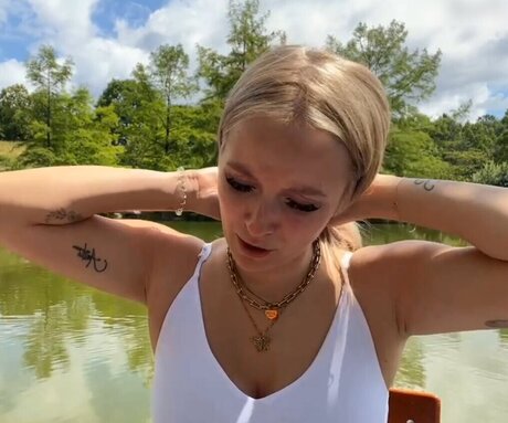 MinusElf nus de stars du porno img