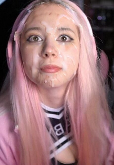 sickEmoAngel modèle pornographique galeries