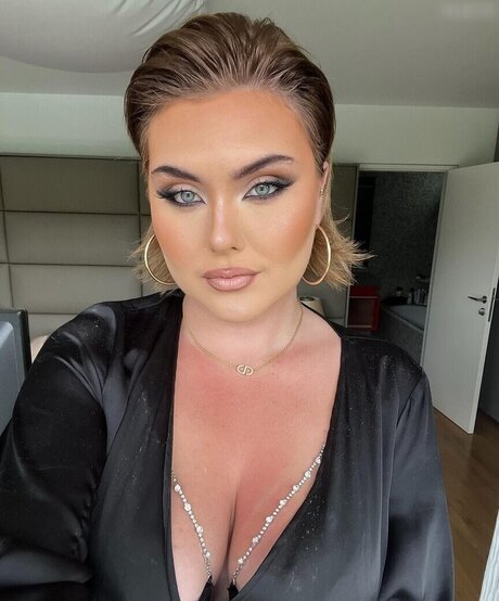 JohannaMuellner buen modelo foto