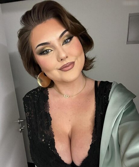 JohannaMuellner estrella porno de arte galería