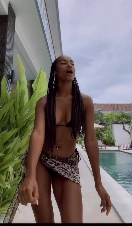 Shaggy Baggy étoile sexy img