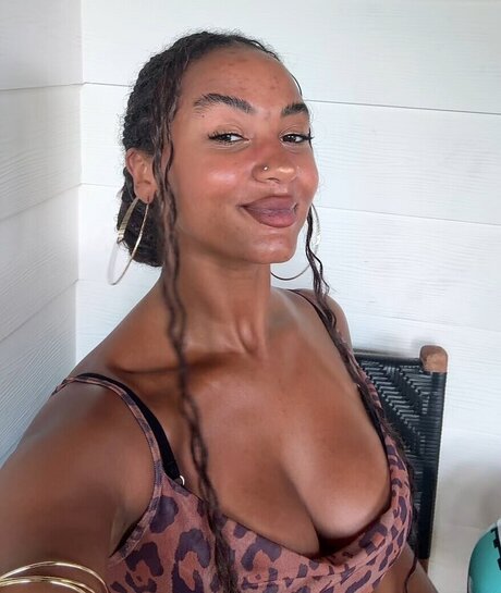 Shaggy Baggy estrella porno caliente fotos