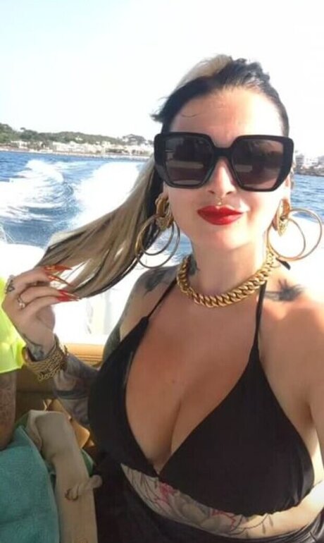 Lyn k44 xxx star du porno galerie