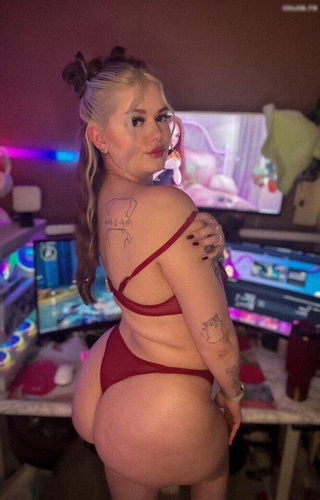 chubby nude onlyfans erotic img