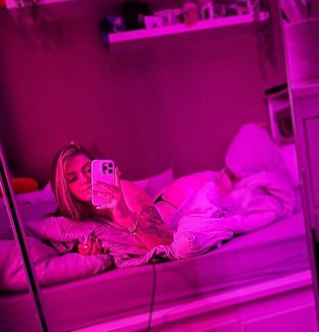 Feneliactx xxx étoile photo