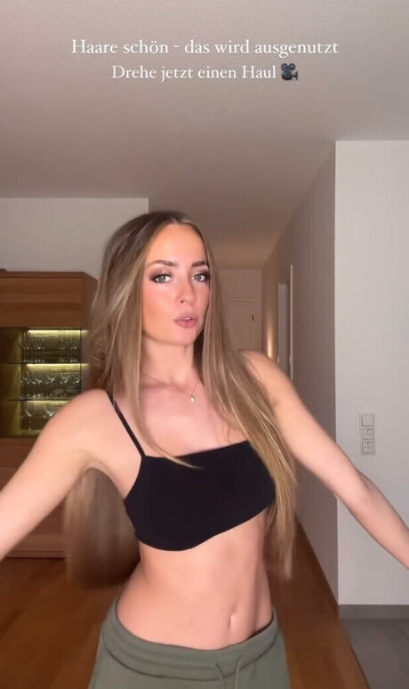 Lea Katharina Maria modèles nus images