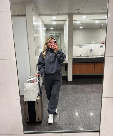 Alina Wachinger étoile sexy image