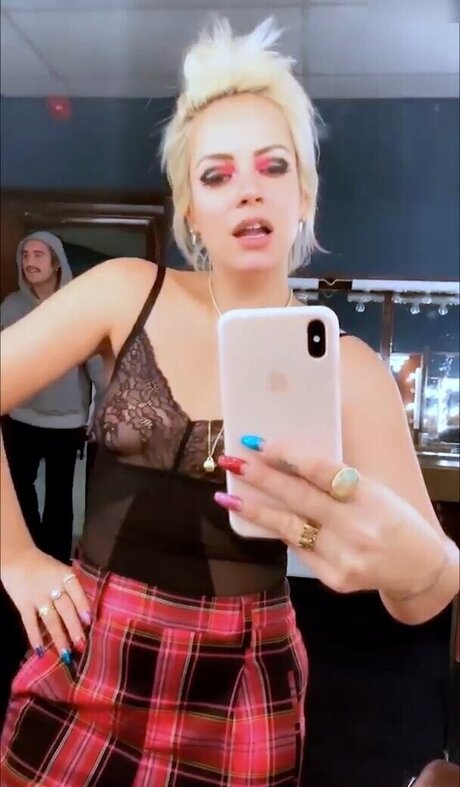 Onlyfans de asiáticas calientes xxx arriba foto