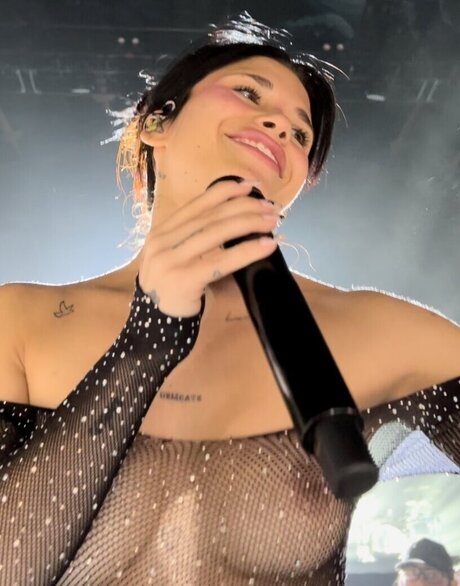 OnlyFans de MILF naturelle haute qualité sympa des photos