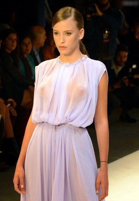 Asistente de vuelo onlyfans exclusivo xxx imágenes