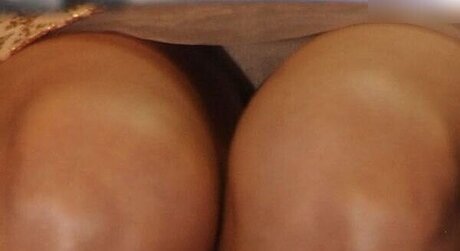 Mamá sexy onlyfans adulto erótico imagen