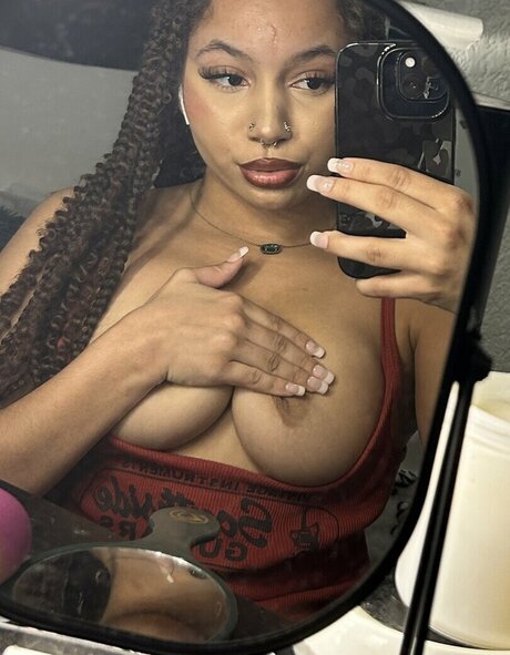 Maya Quinn pornstar pretty pic