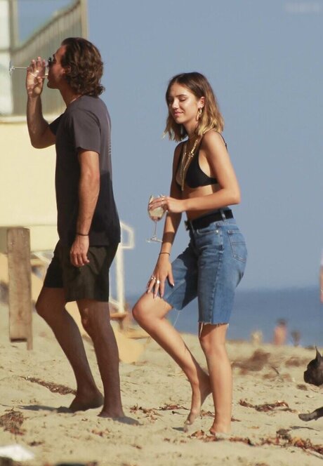 Delilah Hamlin modelo gratis galerías