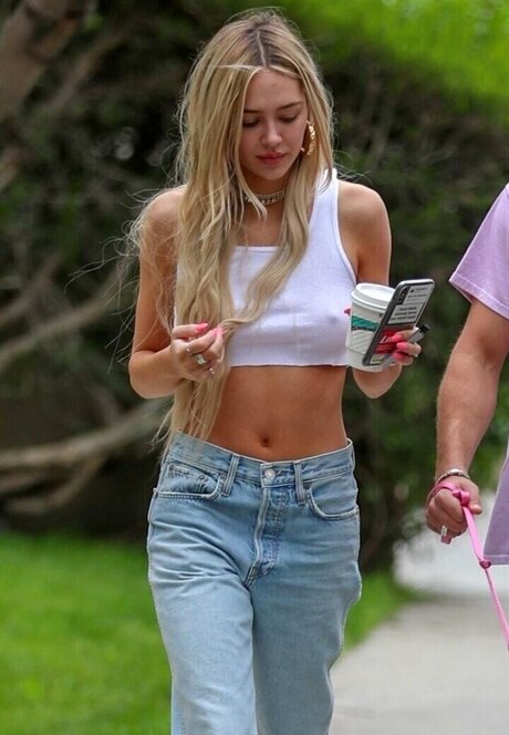 Delilah Hamlin star du porno parfaite img