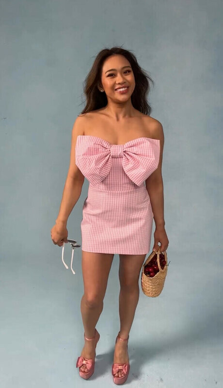 Suni Lee hermosa estrella galerías