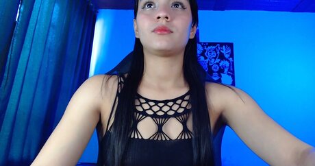 Ariel Zeo1 pretty actress pics