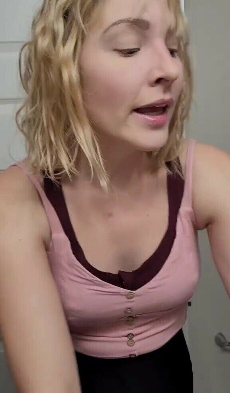 Notsoerudite estrella porno adulto galerías