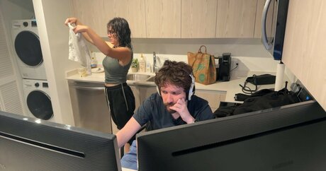 Notsoerudite actrice adulte des photos